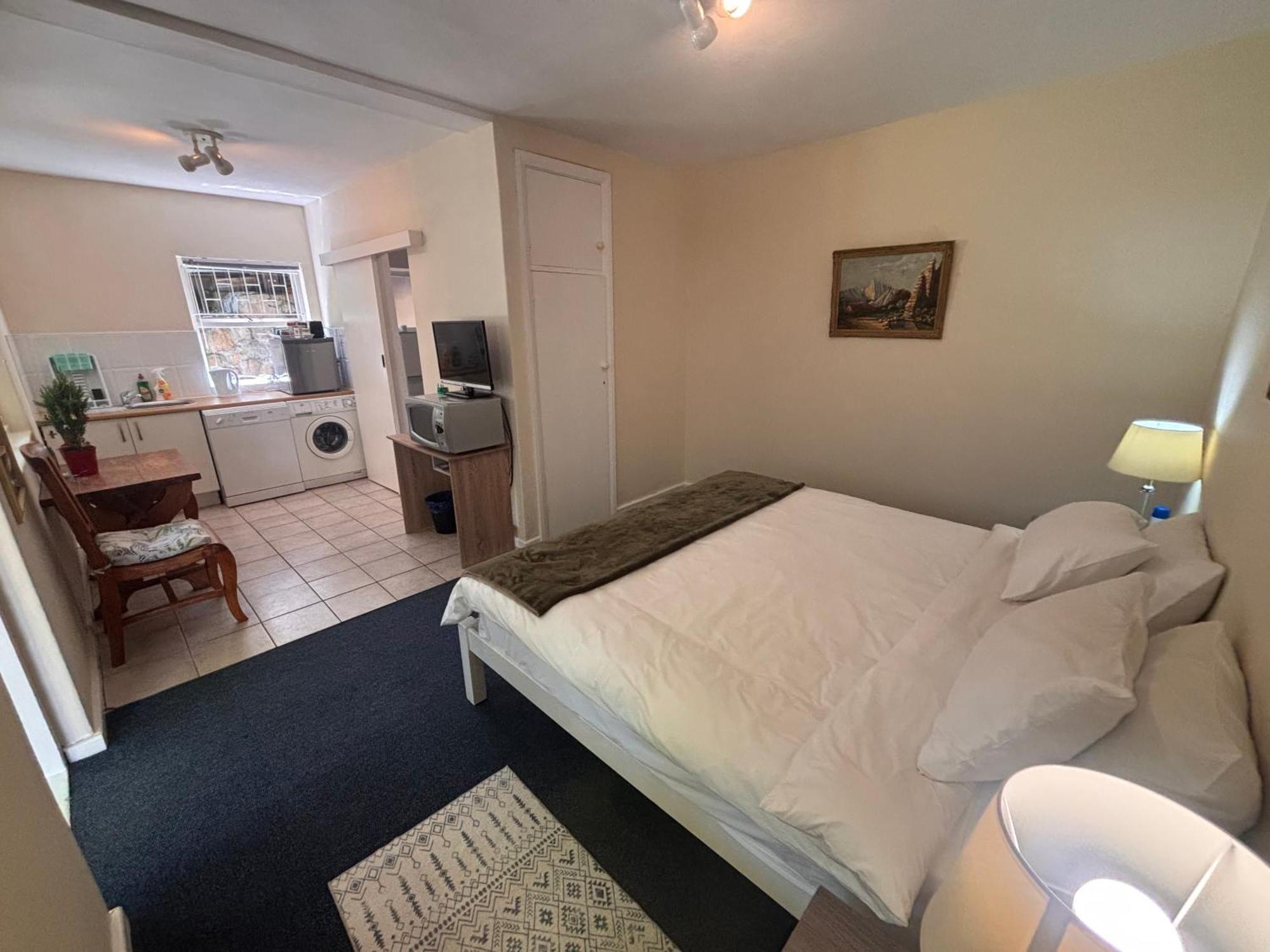 Highlands Self Catering Appartement Kaapstad Buitenkant foto